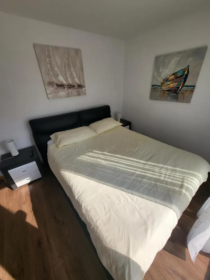 Apartment Stipe Bibinje 0*,