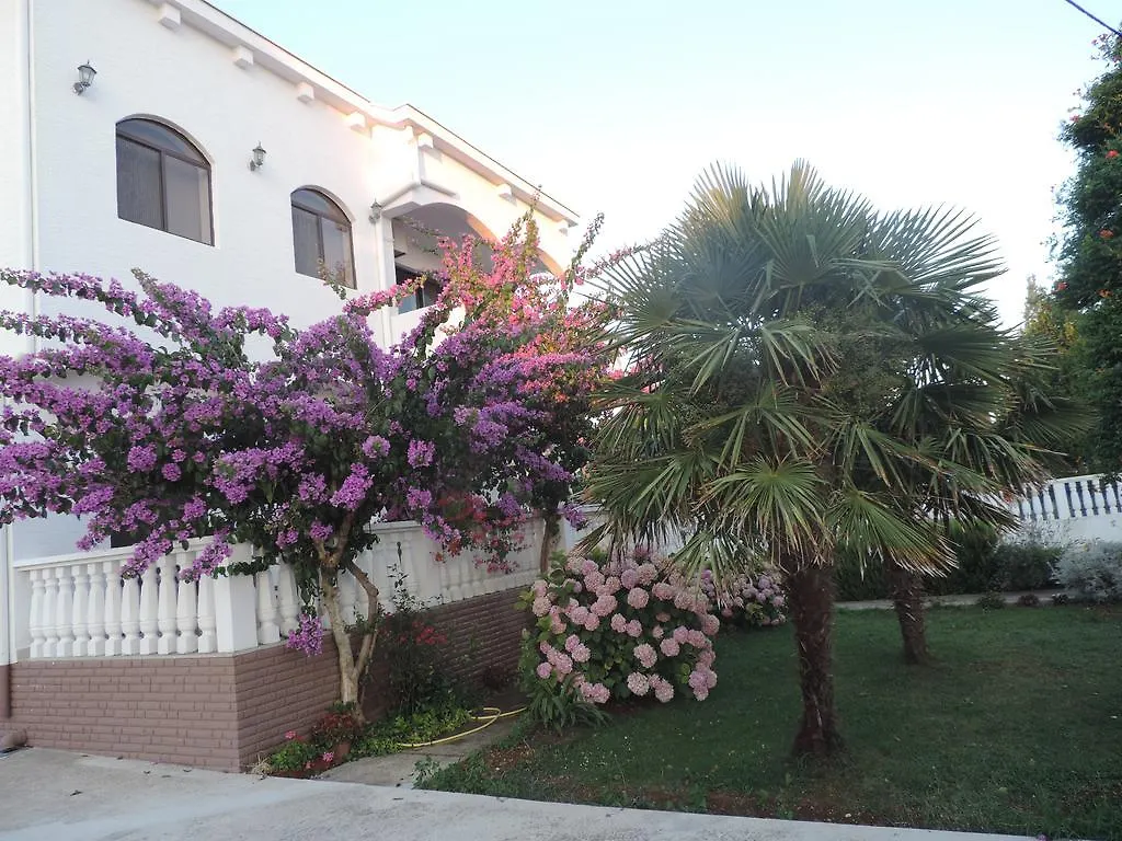 Apartment Stipe Bibinje 0*,  Croatia